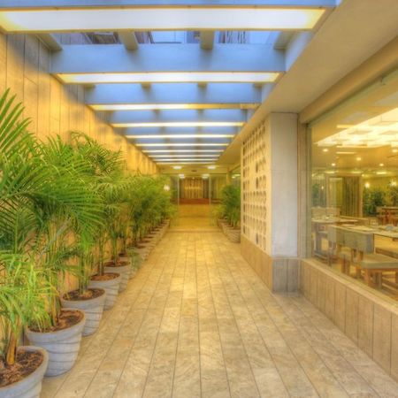 Scenaria Hotel アーメダバード エクステリア 写真