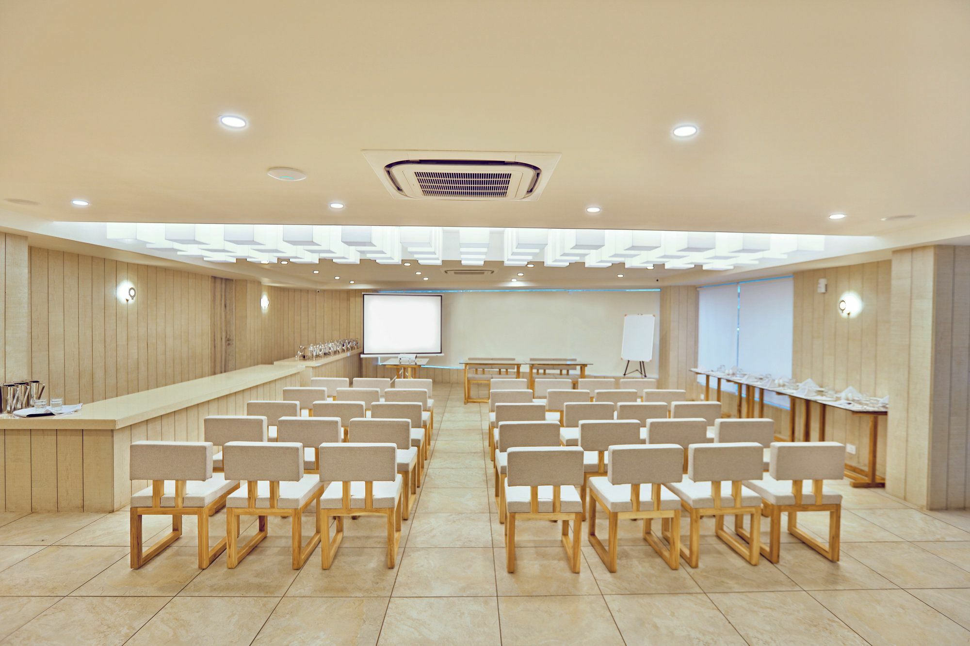 Scenaria Hotel アーメダバード エクステリア 写真