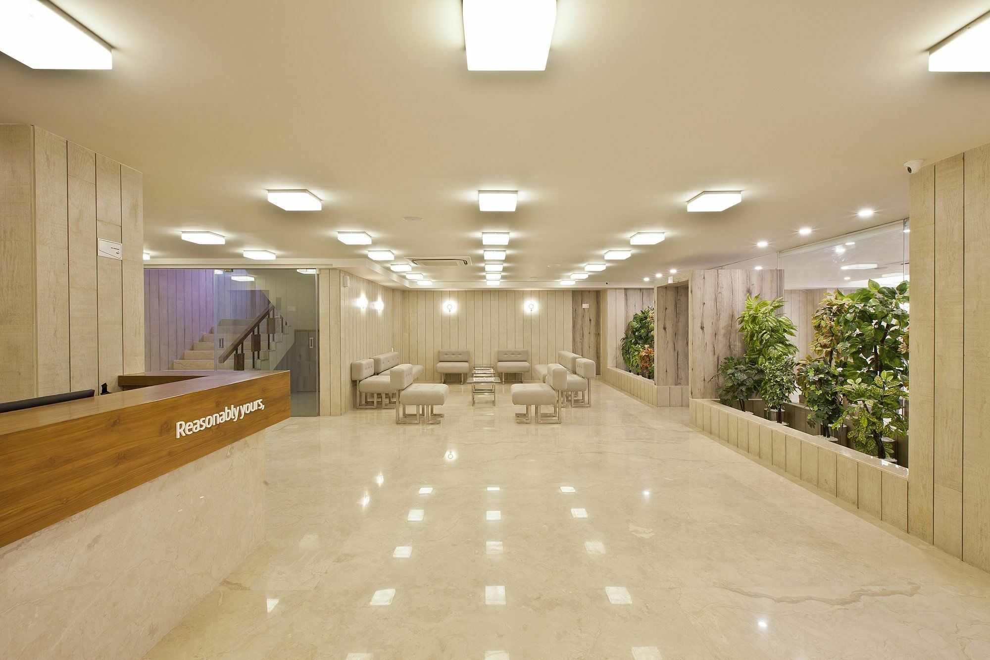 Scenaria Hotel アーメダバード エクステリア 写真